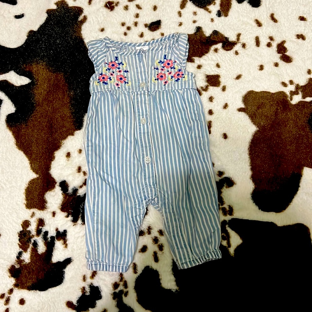 Carters NB romper